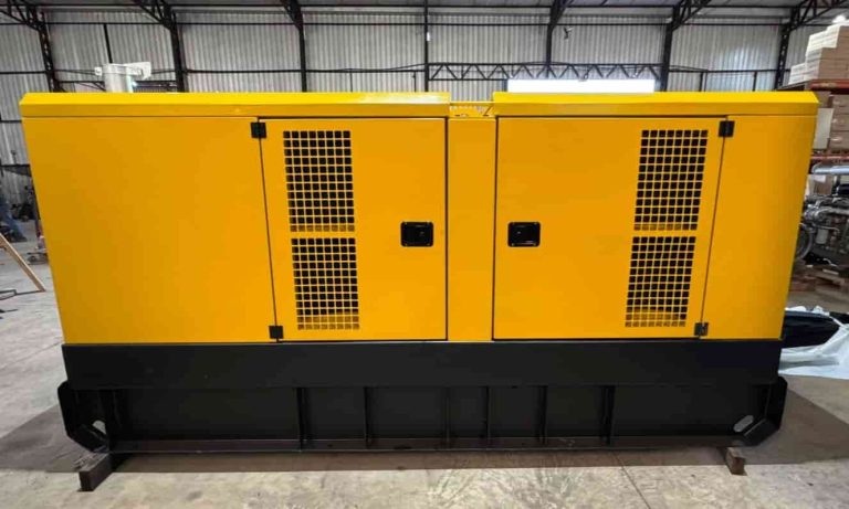 170 KVA MOTOR PERKINS CARENADO